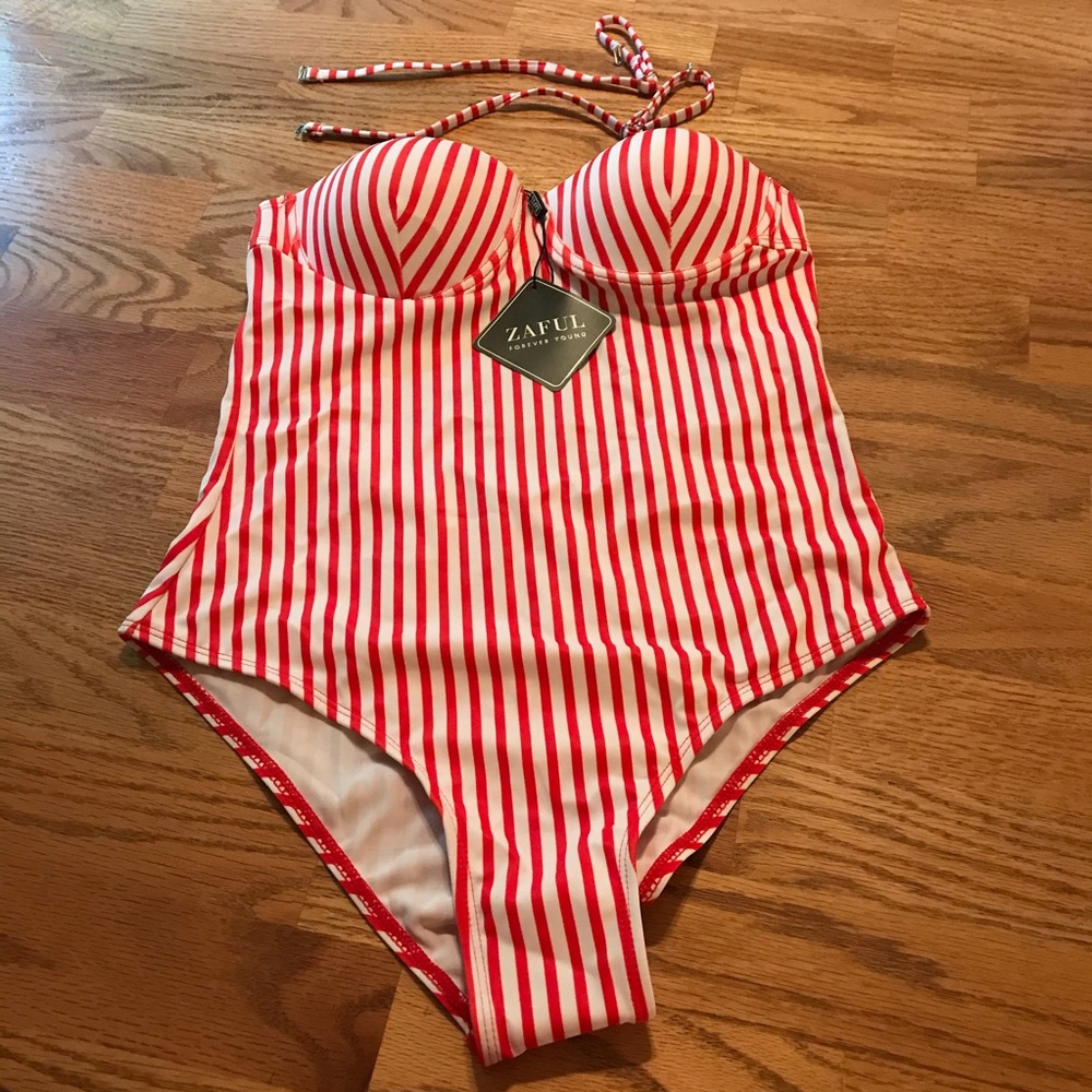 ❤️NWT Zaful Red & White Striped Medium Swimsuit❤️ - Picture 5 of 16